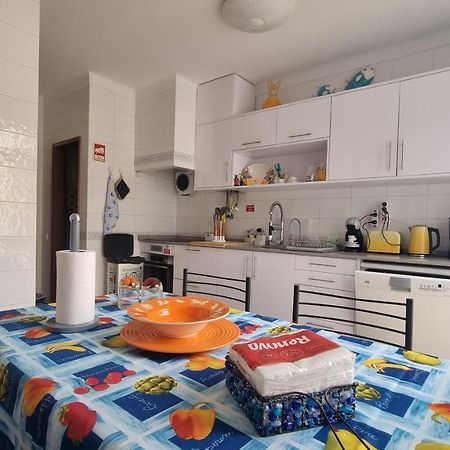 Apartmento Praia Da Dona Ana Lagos Extérieur photo