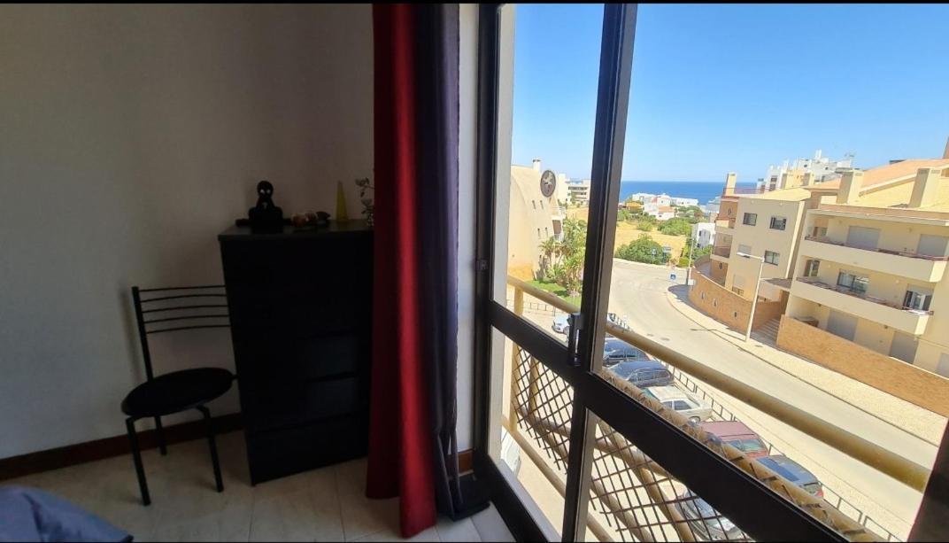 Apartmento Praia Da Dona Ana Lagos Extérieur photo