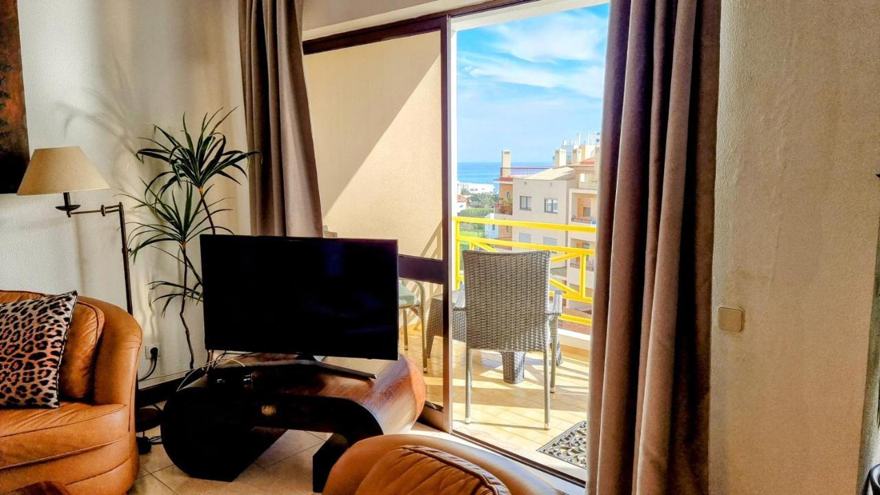 Apartmento Praia Da Dona Ana Lagos Extérieur photo